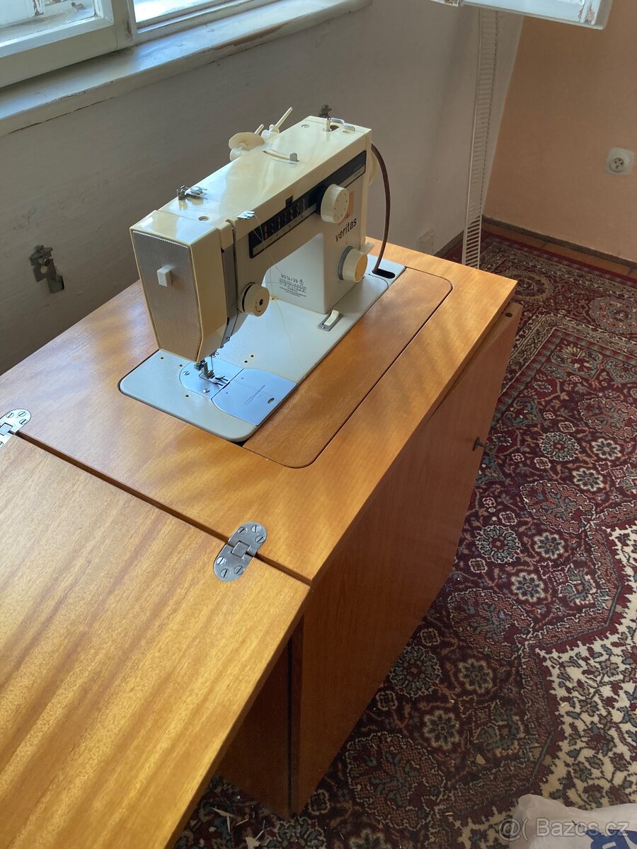 Šicí stroj Veritas - 2