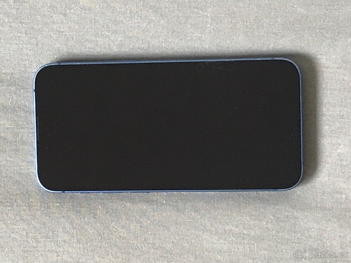 iphone 13 mini + novy silicon case - 2