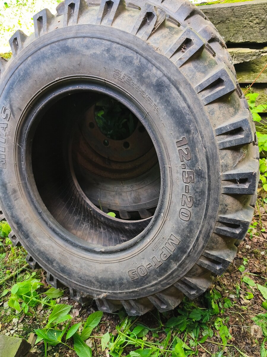 Pneu 12,5 - 20 - 2