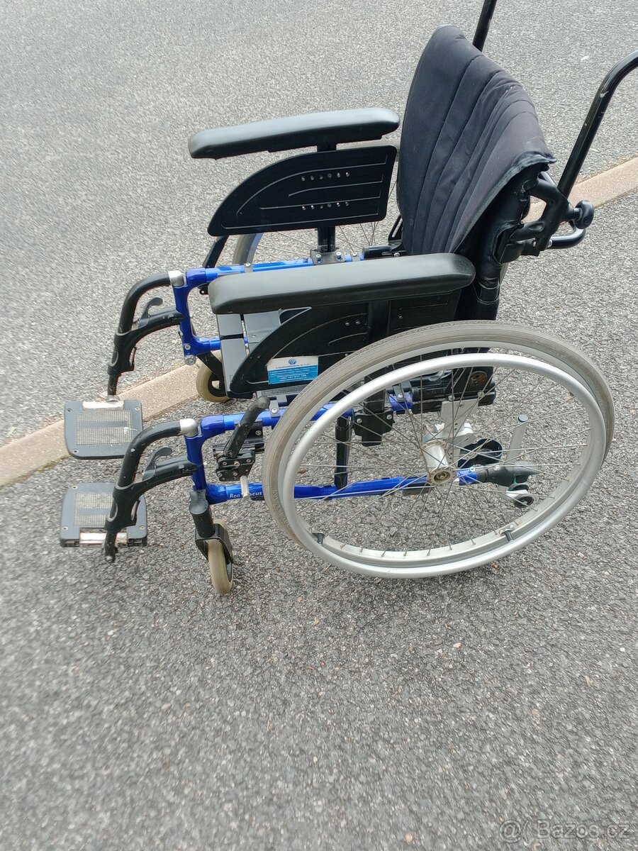 Invalidní vozík - 2