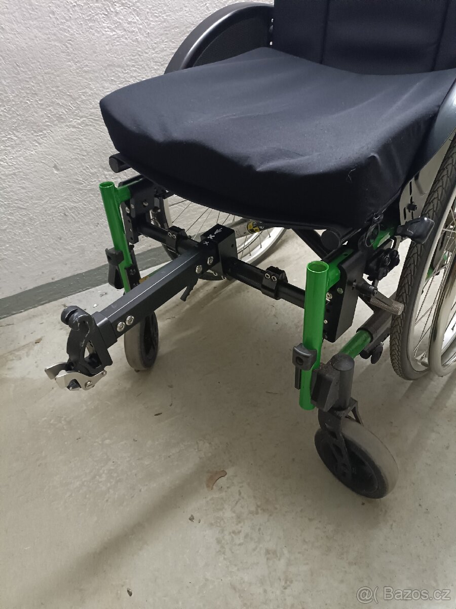 Elektrický pohon pro invalidní vozík. - 2