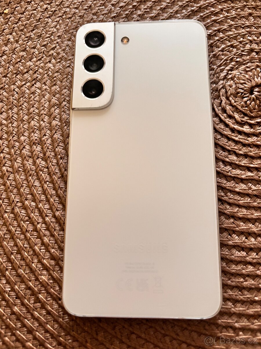 SAMSUNG S22 - 2