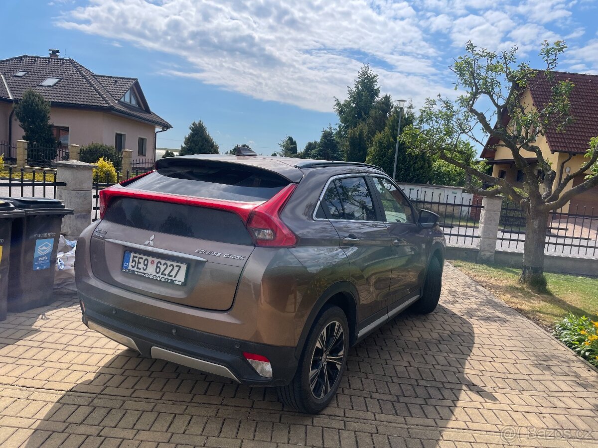 PRODEJ Mitsubishi Eclipse Cross 2018 automat - 2