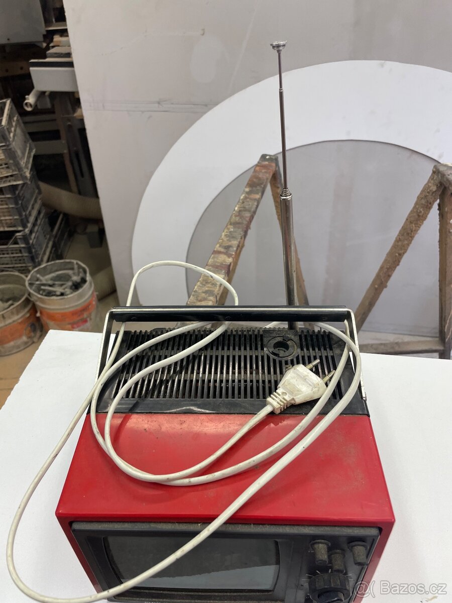 prodám mini televizi Silelis 405 - 2