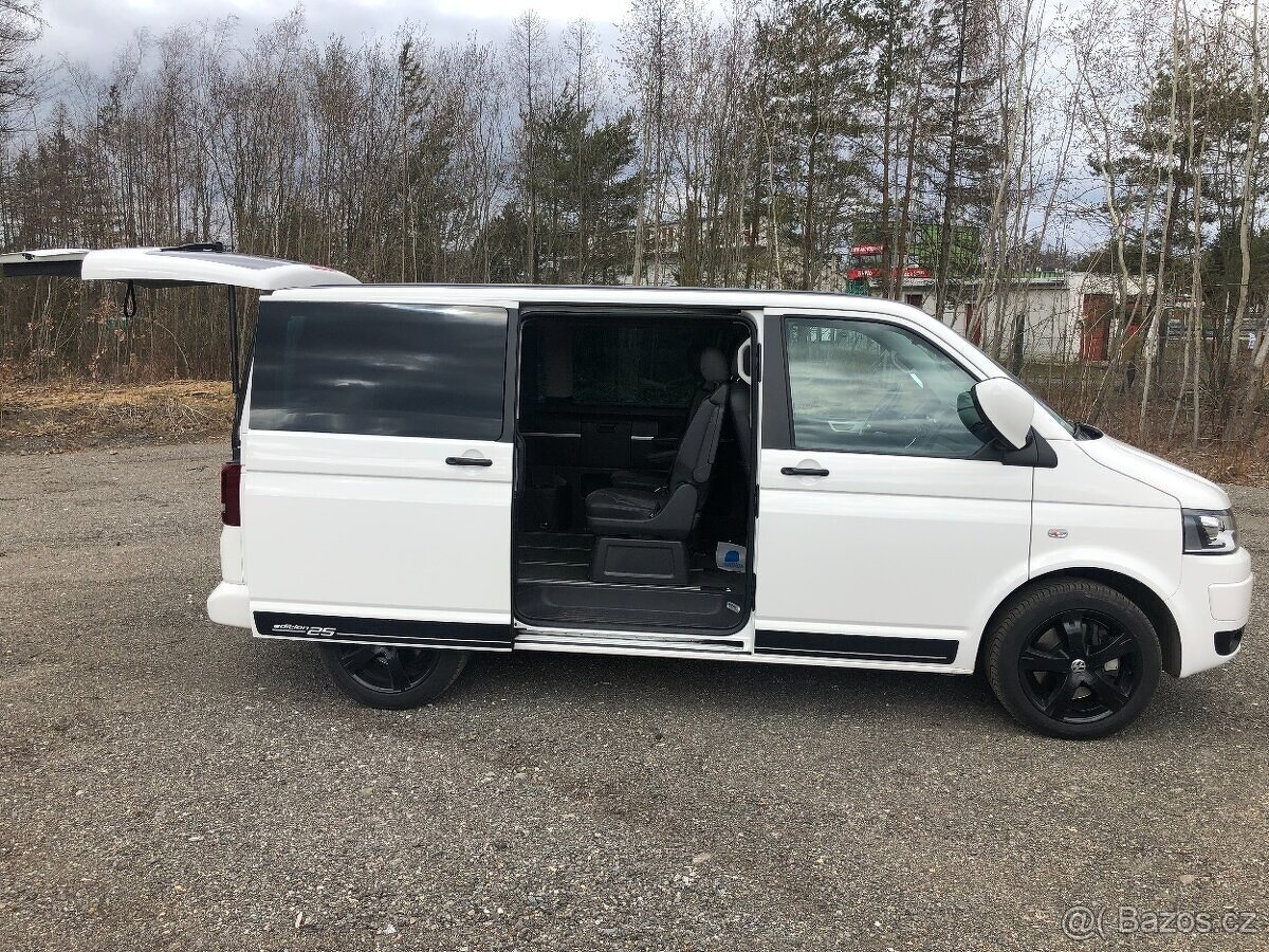 Pronájem VW Multivan - dodávka/minibus - 2