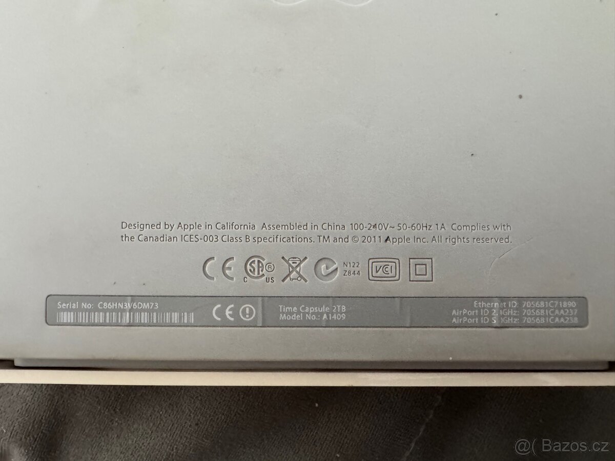 Apple Time Capsule - 2