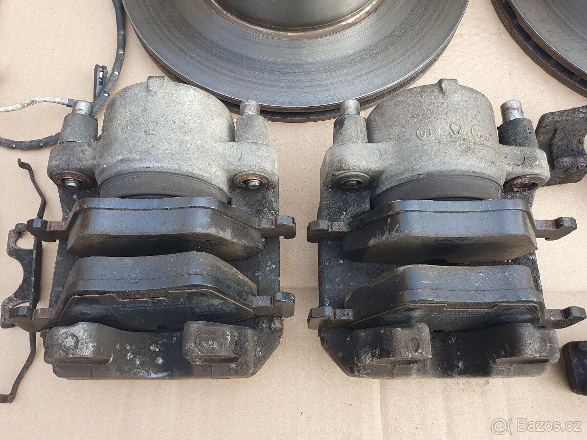 Kompletní sada zánovních brzd BMW E39 528I - 2