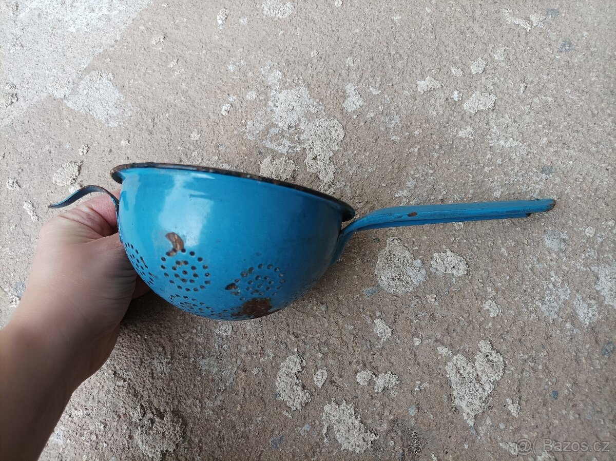Smaltovaný modrý cedník - 2