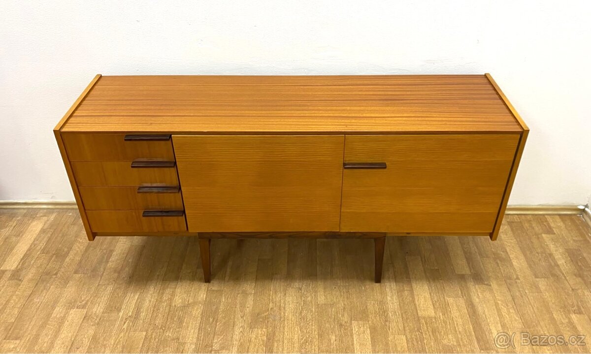 Retro komoda Mezulánik - 2