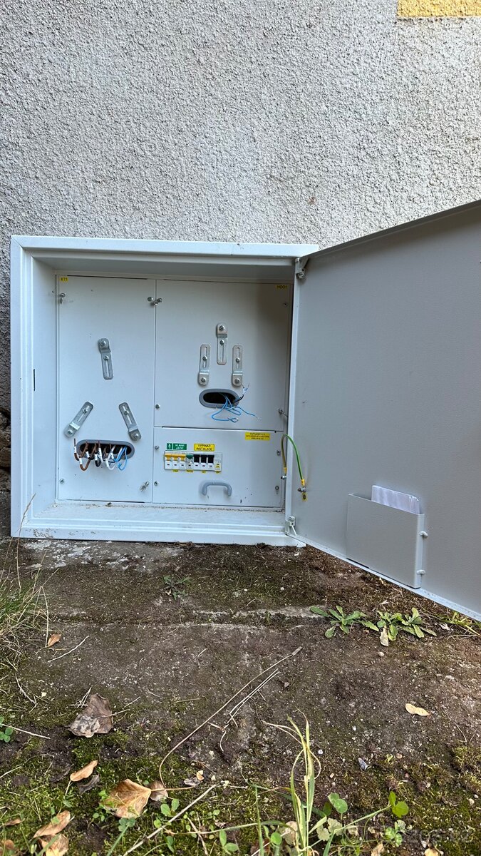 Zánovní elektrorozvaděč ČEZ - 2