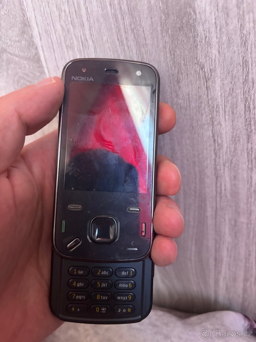 Nokia N86 na náhradní Dili - 2