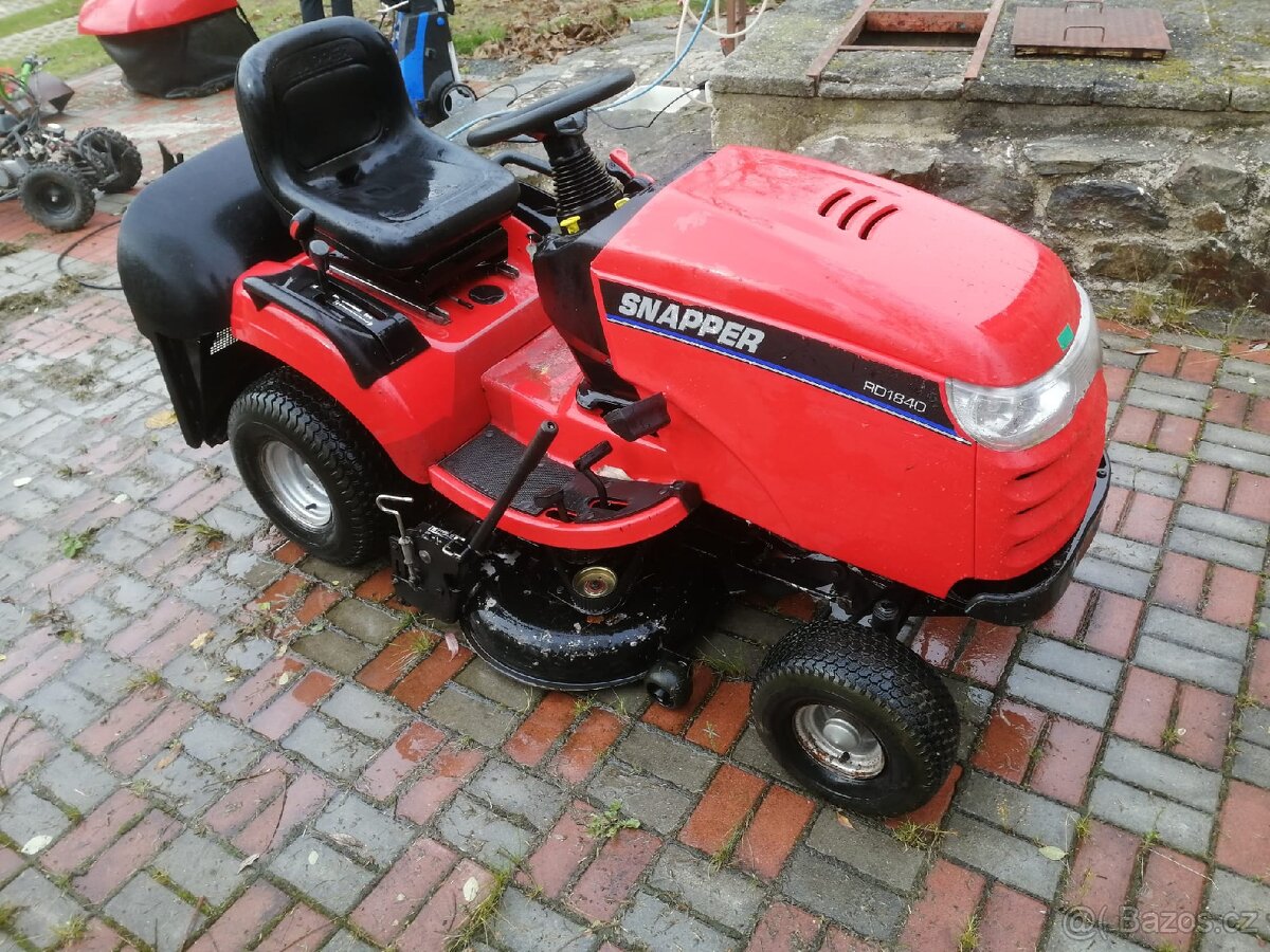 Zahradní traktor Snapper 1840 - 2