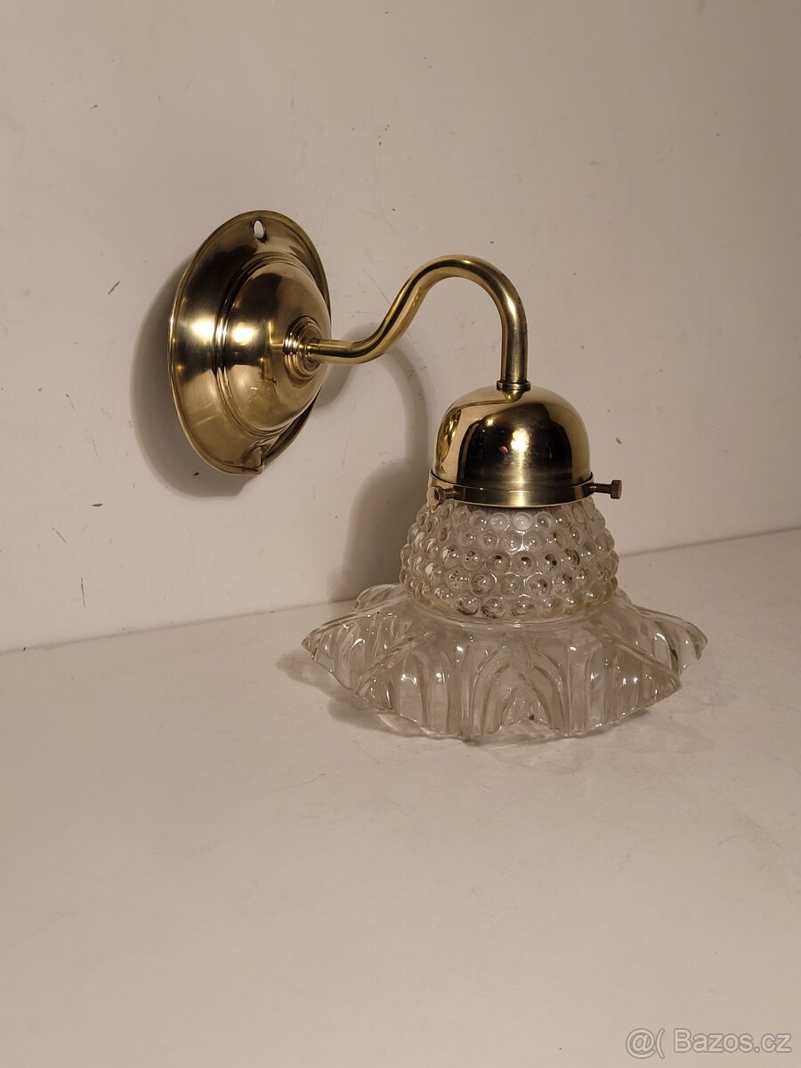 mosazná lampa, lampička, dobové krajkové stínidlo - 2