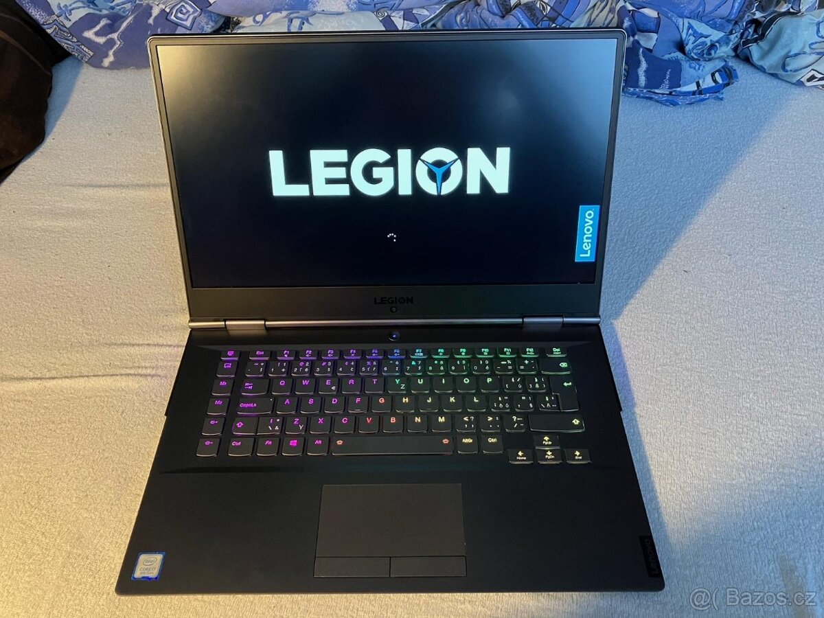 Herni notebook Lenovo Legion Y740-15iCHg kovovy - 2