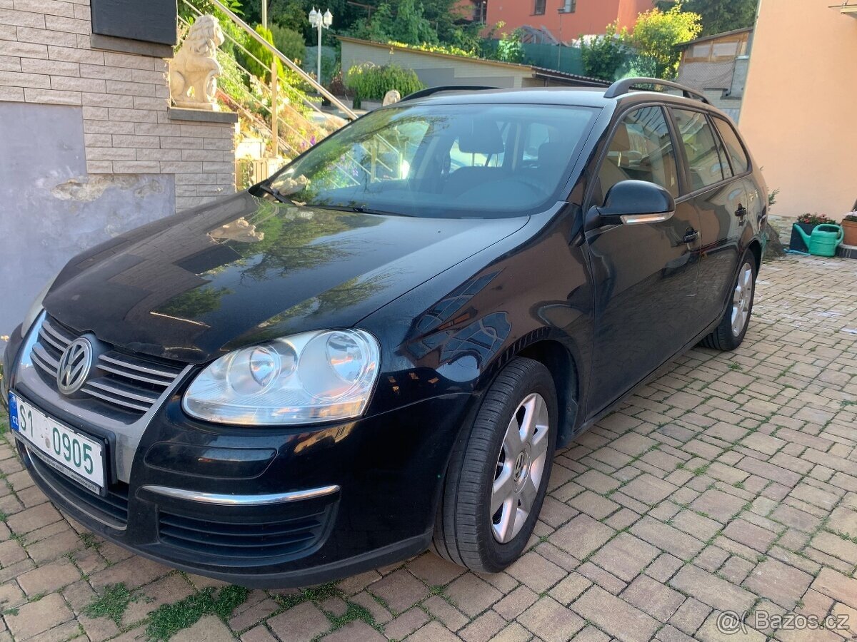 VW Golf Variant 1.9 TDi rok 2009 originál 214000km Navi Klma - 2