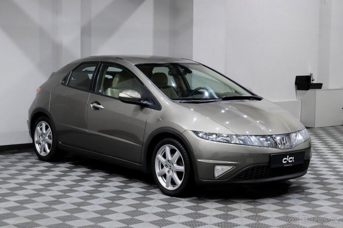 Honda Civic 1.8 i-VTEC 103 kW Sport - 2