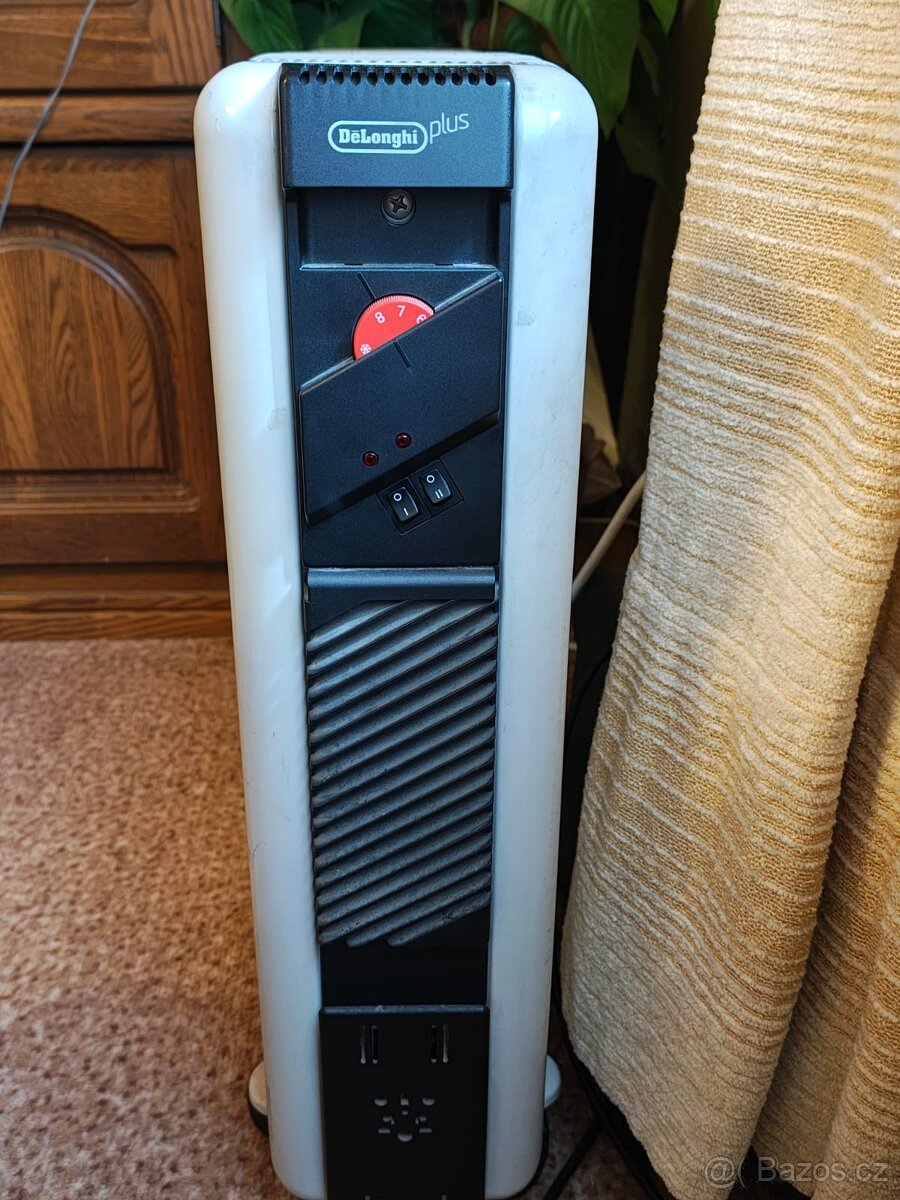 Olejový radiátor DeLonghi – 2500 W - 2