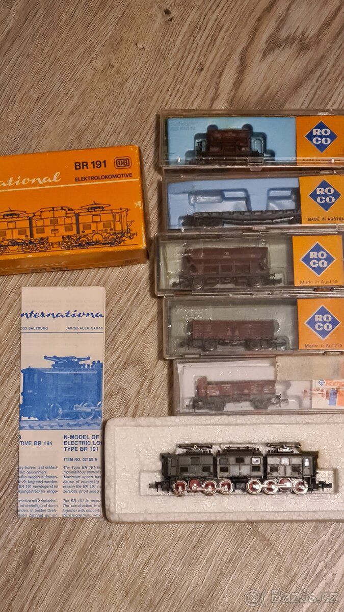 Vláčky - Električka Roco BR 191 001-7 - vagónky - 2