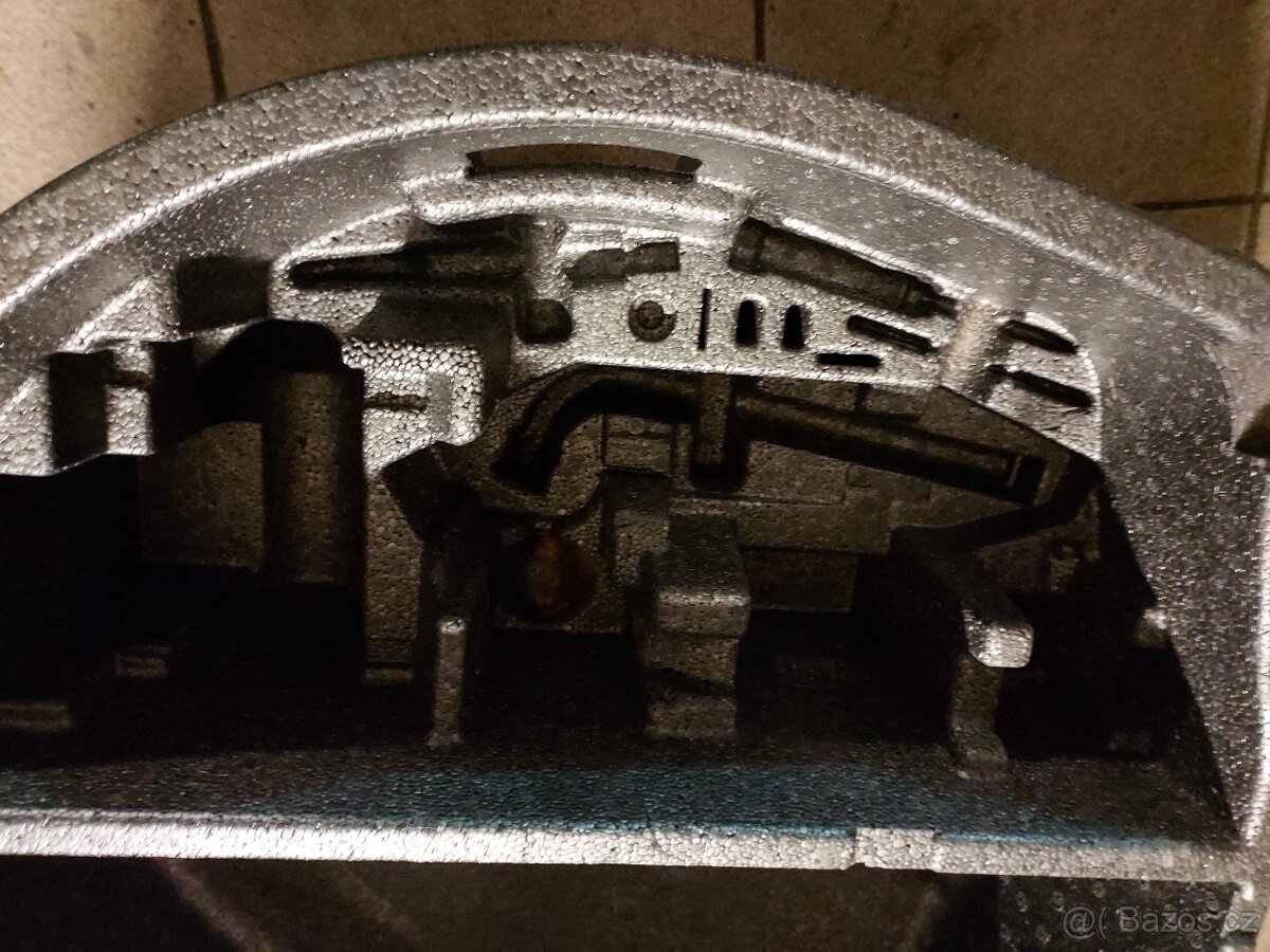 organizér Octavia 2 - 1Z0 863 957B. - 2