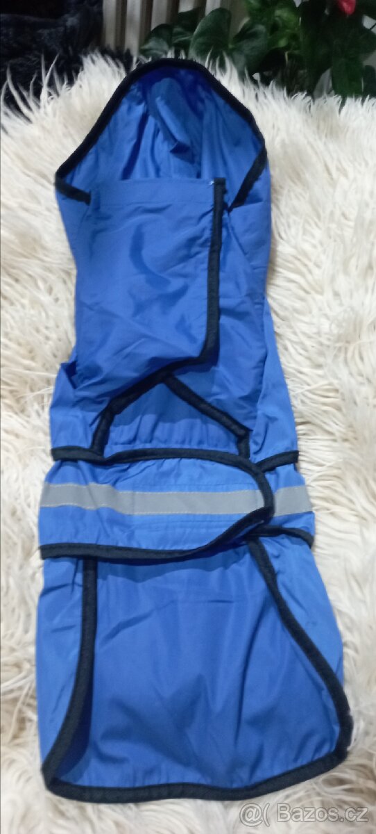 Obleček 25- pláštěnka - 2