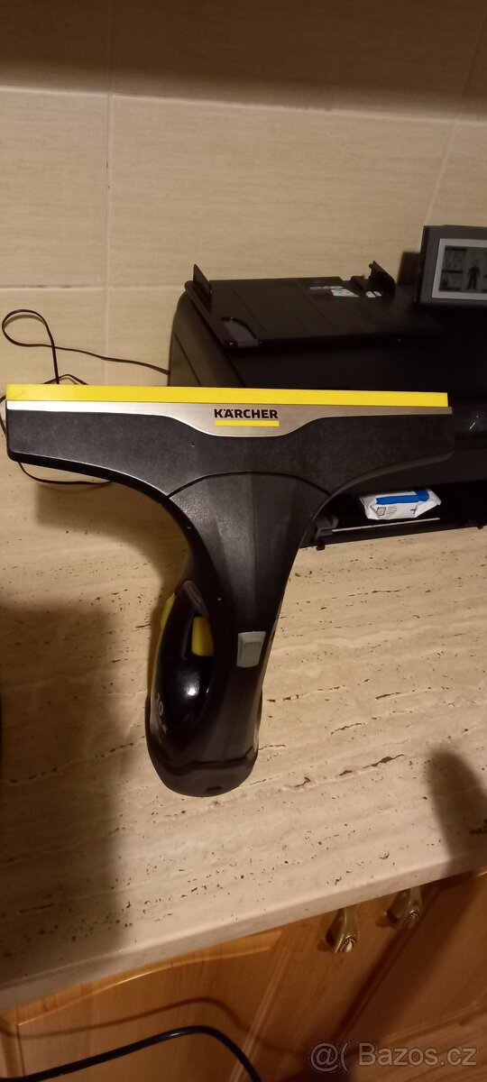 Podlahová myčka Kärcher 5 + čistič oken WV2 - 2