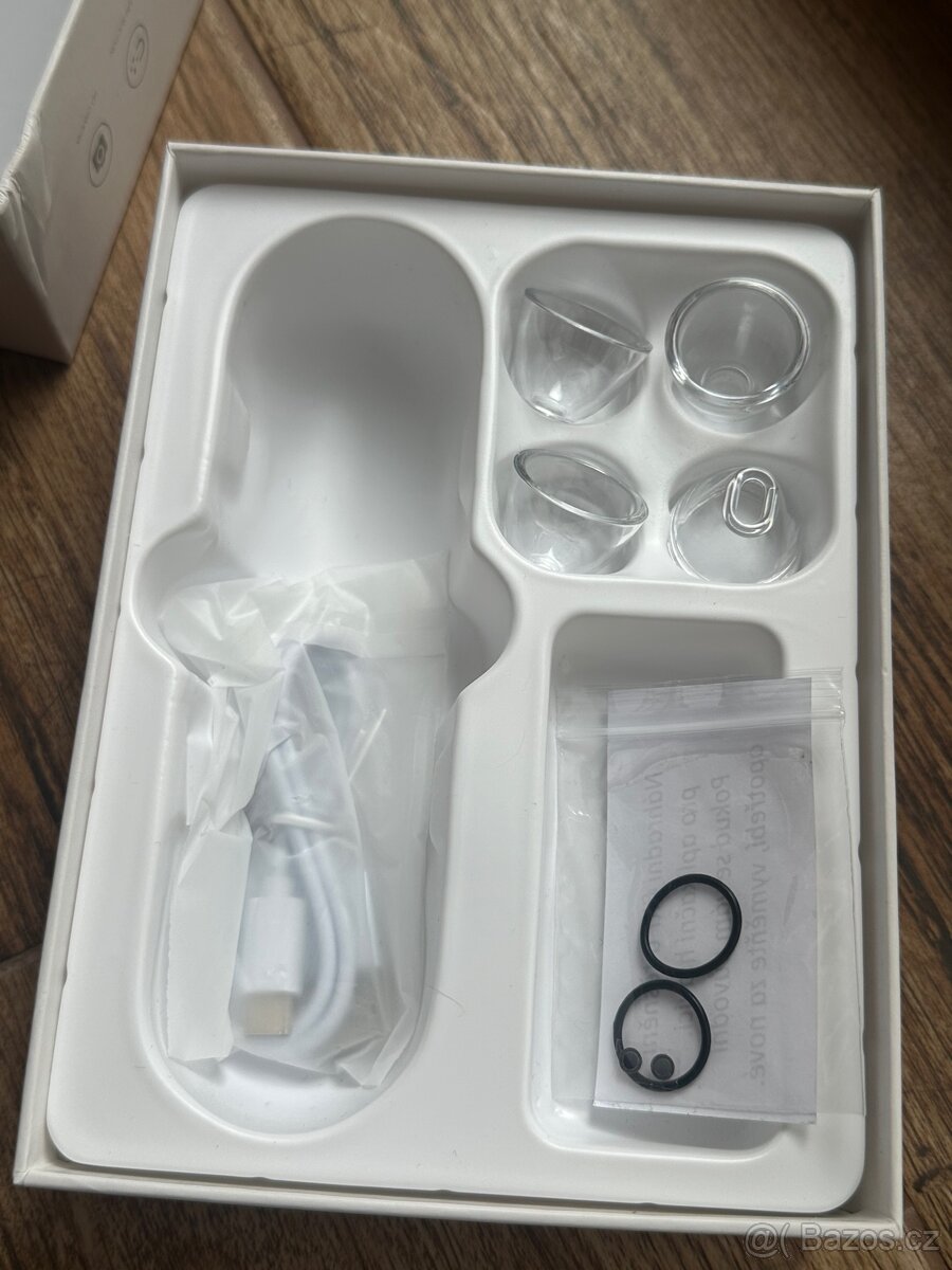 Vysavač na černé tečky a póry - 2