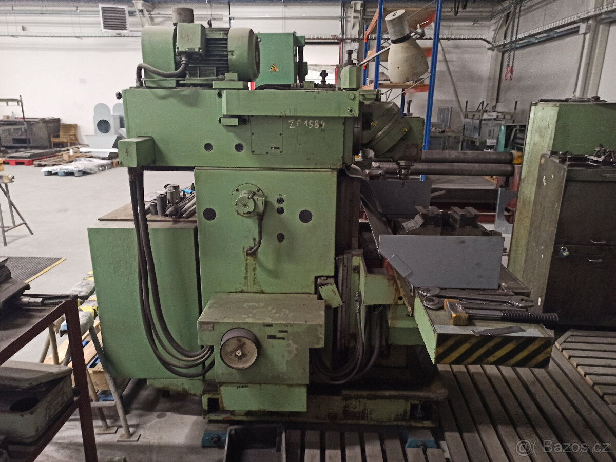 vertikální frézka TOS FGS 25/32 - 2