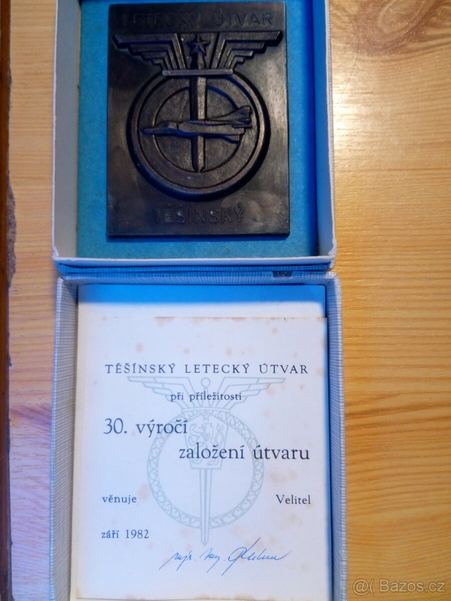 Prodám Pamětní medaile a vyznamenání. - 2