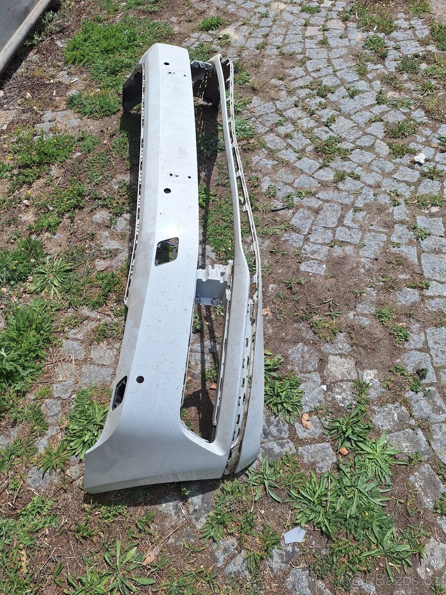 Predni naraznik VW Passat 8 - 2