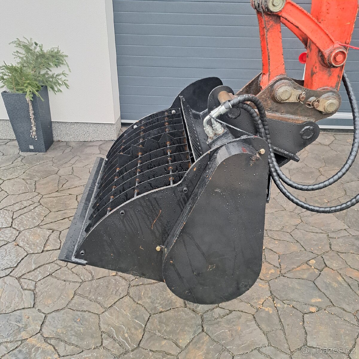 Míchací lopata na minibagr - 2