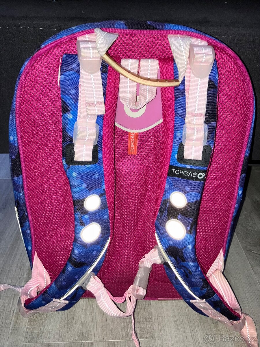 Prodám školní batoh Topgal - 2