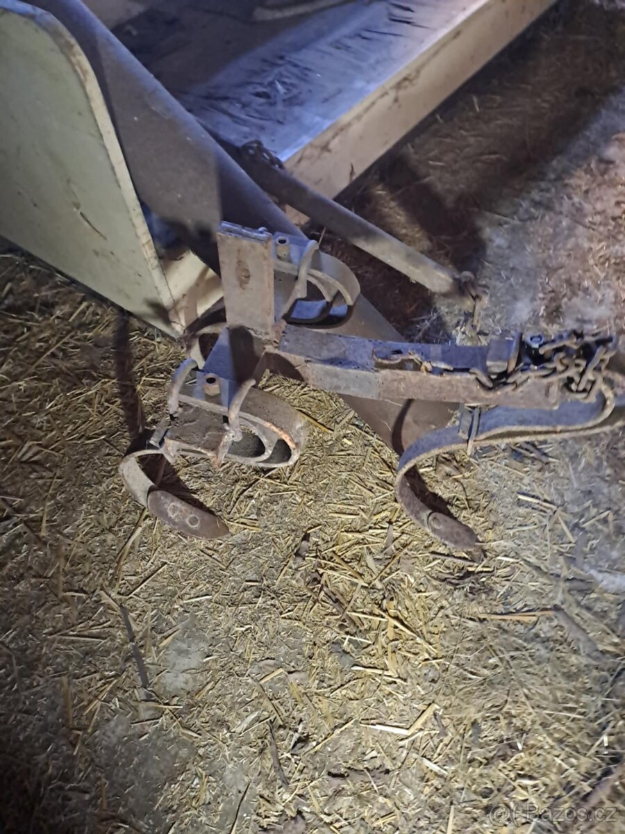 zemědělské stroje - 2