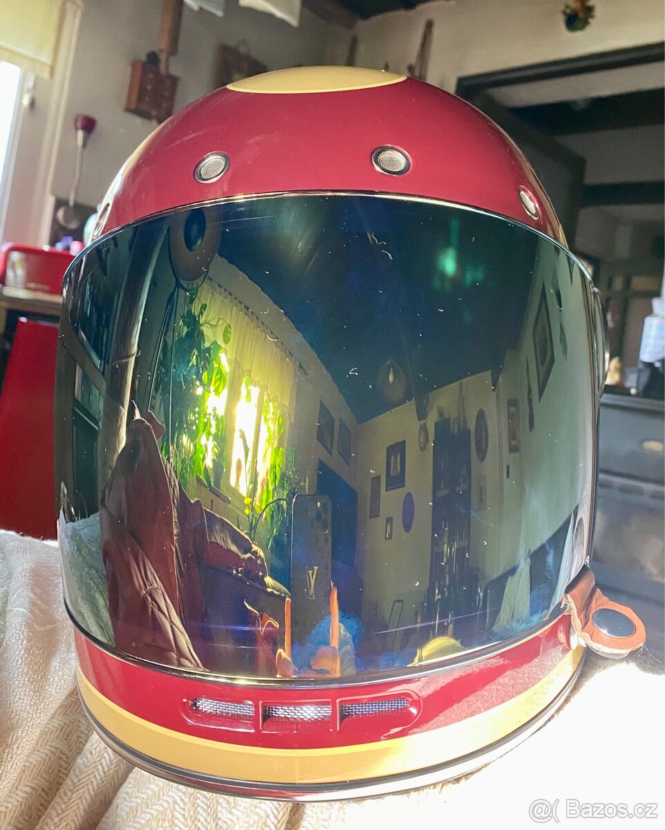 Helma na motorku - 2