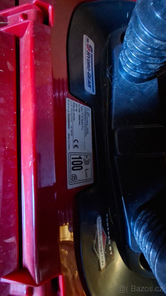 Traktůrek sekačka - 2