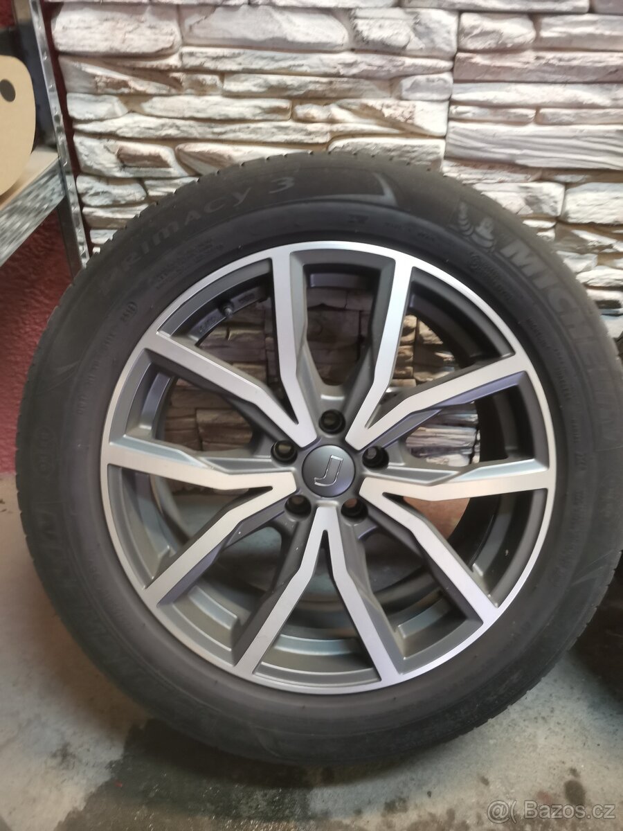 R.O.D R18 5x108 225/55 - 2
