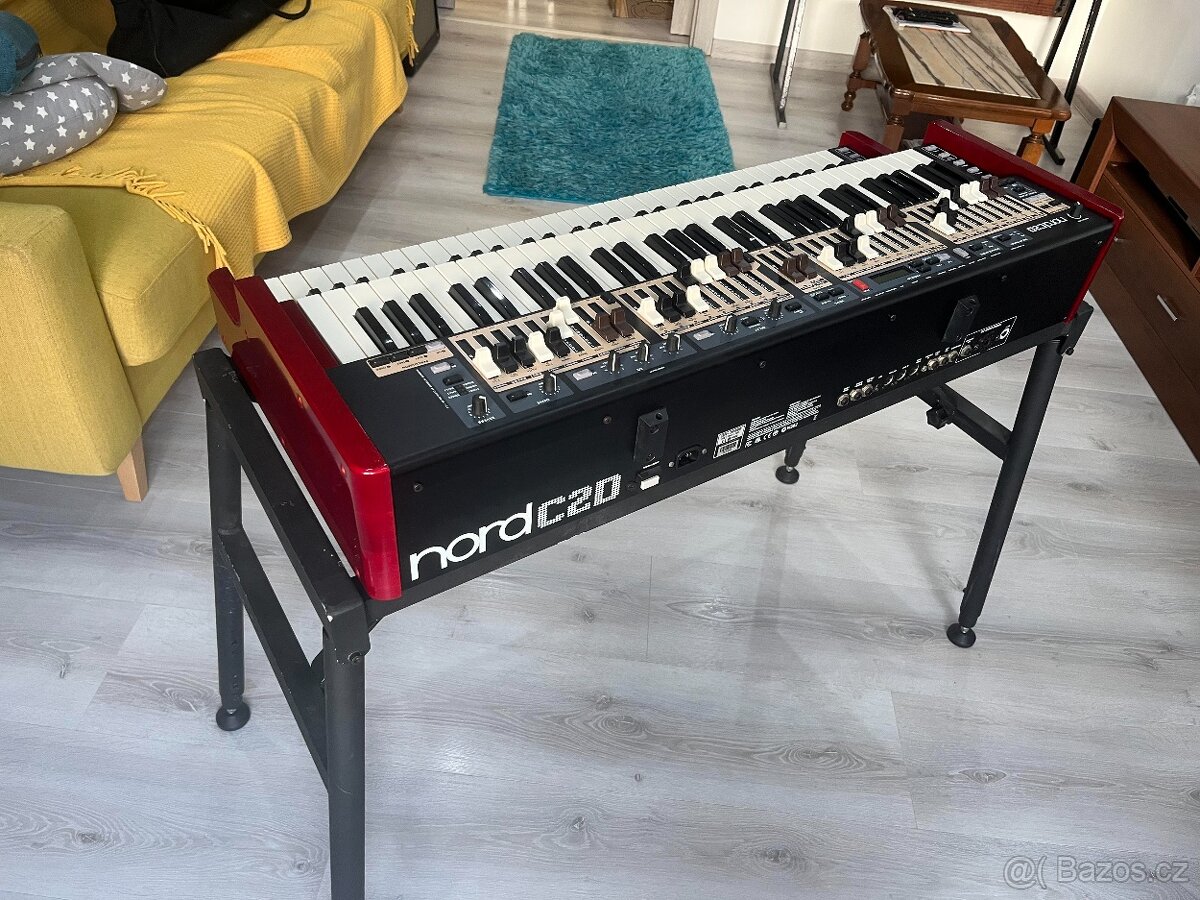 NORD C2D Organ - 2