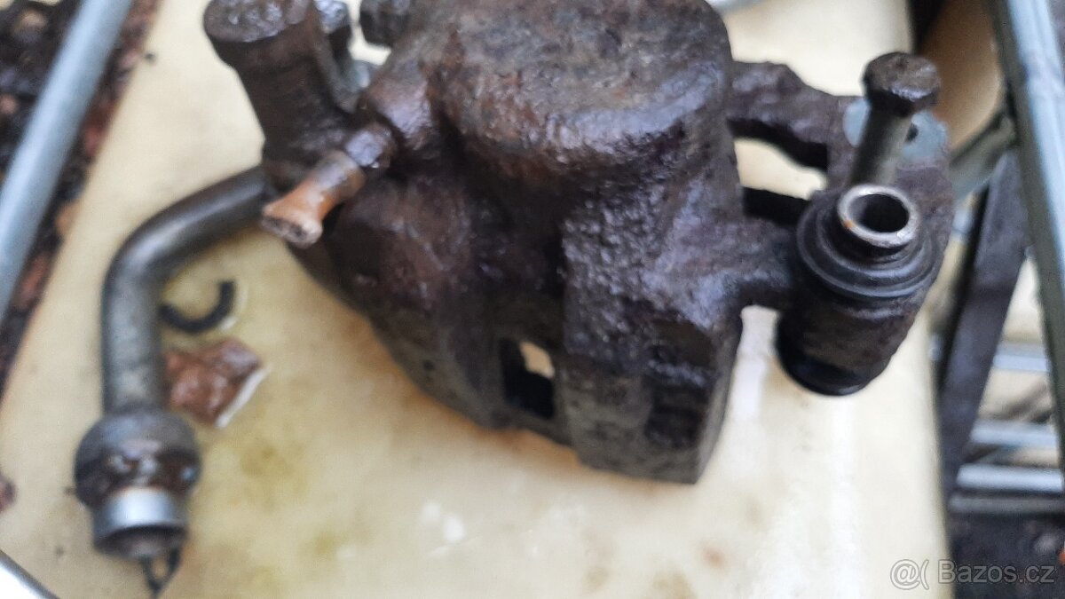 Daihatsu feroza - 2