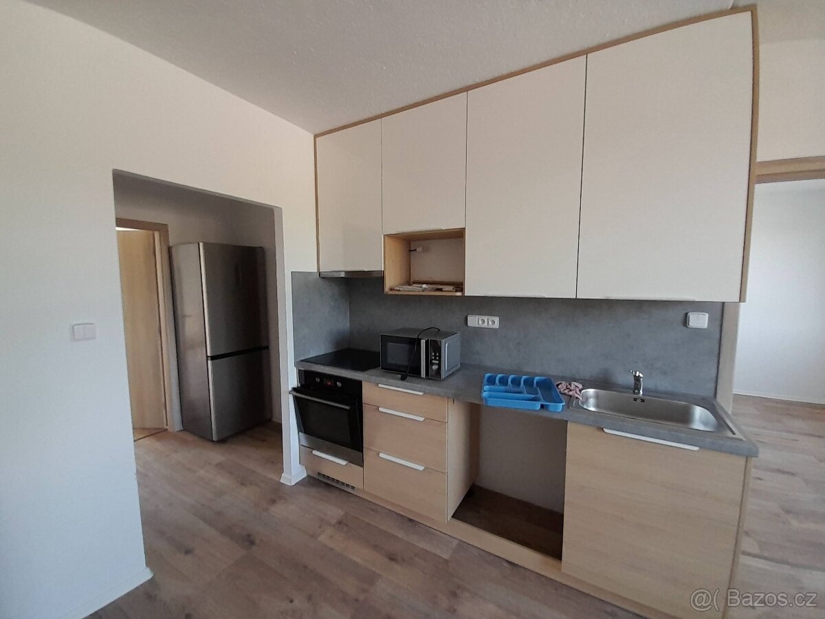 PRONÁJEM BYTU 3+kk,PALACKÉHO, POLNÁ 58813 - 2