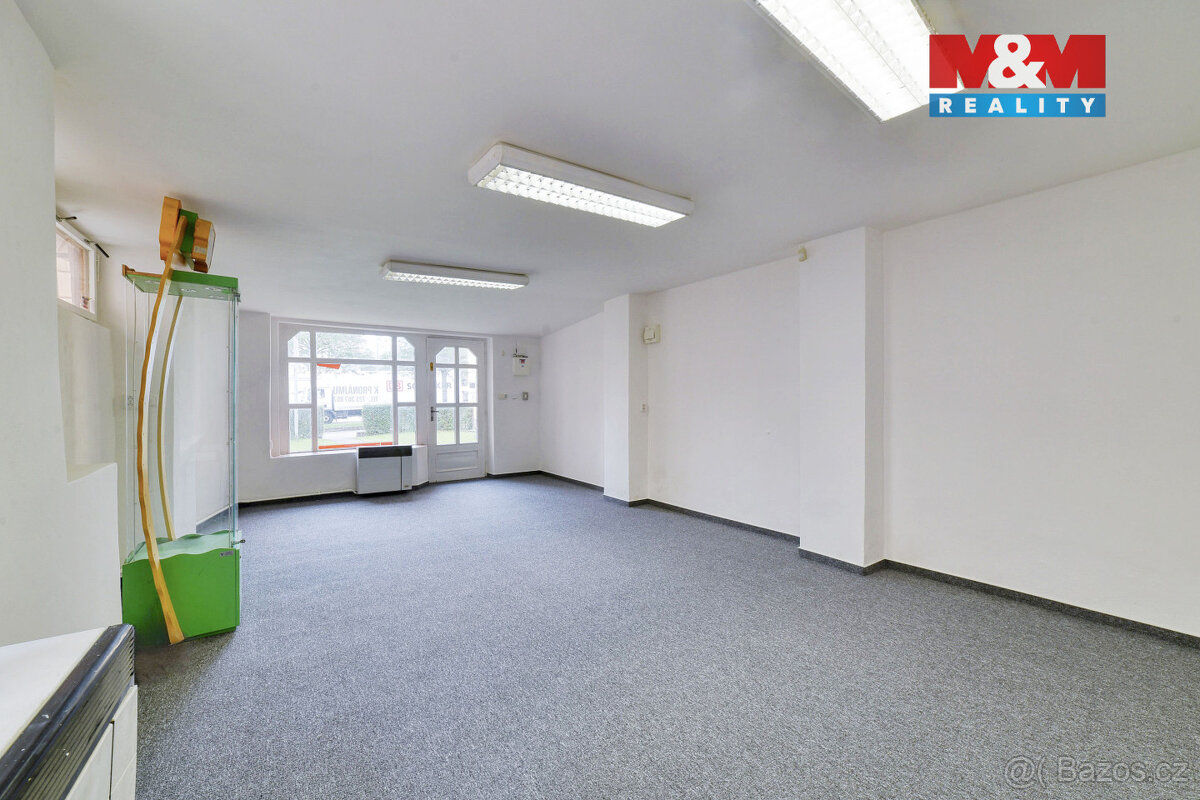 Pronájem obchodu 35 m² v Mariánských Lázních, Hlavní třída - 2
