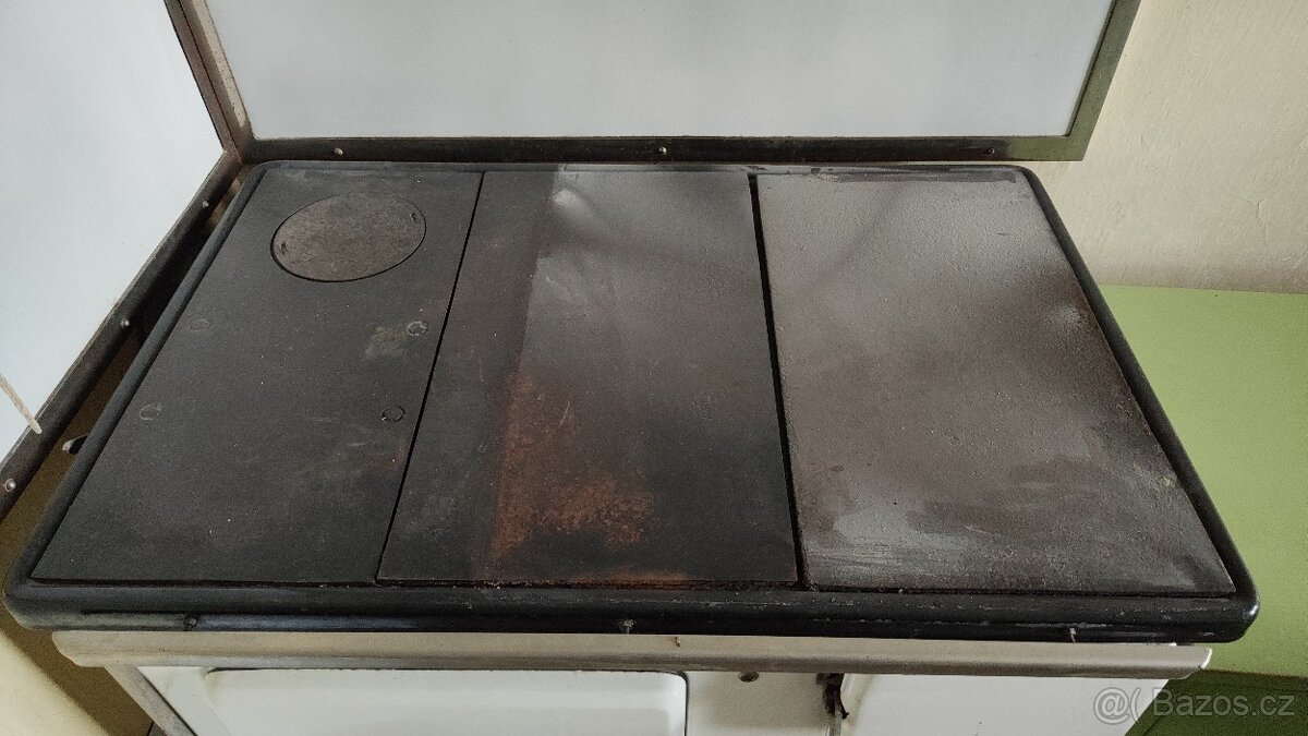 Kamna na tuhá paliva / Kuchyňská kamna - 2