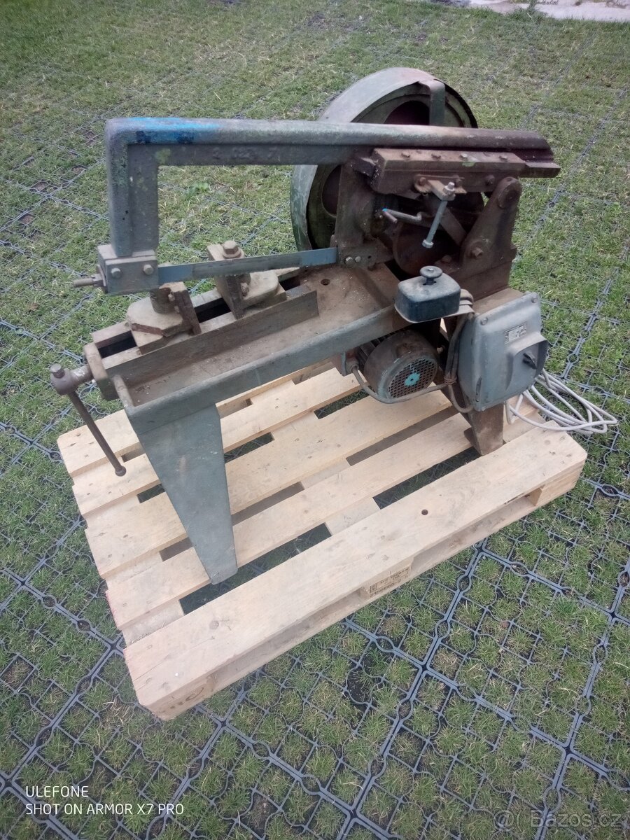 Strojní pila - 2