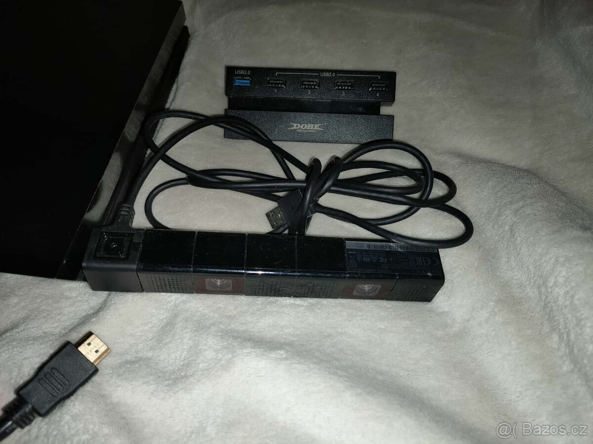Prodám Playstation 4 500GB - 2