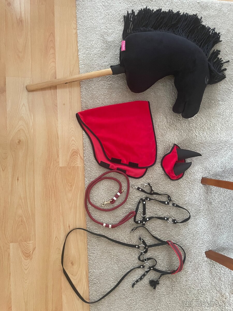 LARDEN - Černý Hobby Horse s příslušenstvím - 2