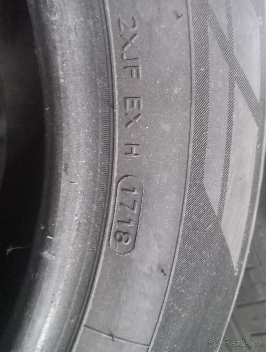Pneu Hankook 225 60 R17 - 2