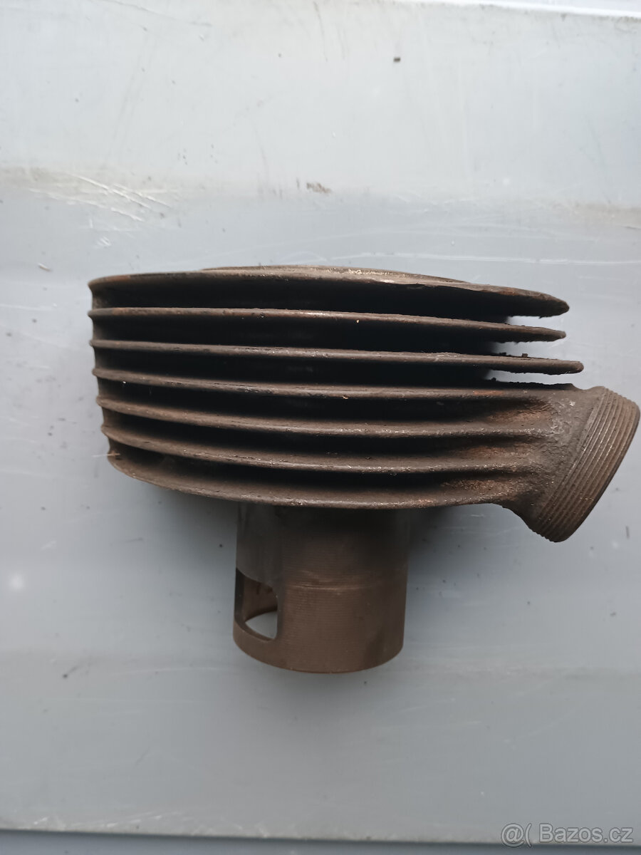 Pravý válec Jawa 350/360 panelka - 2