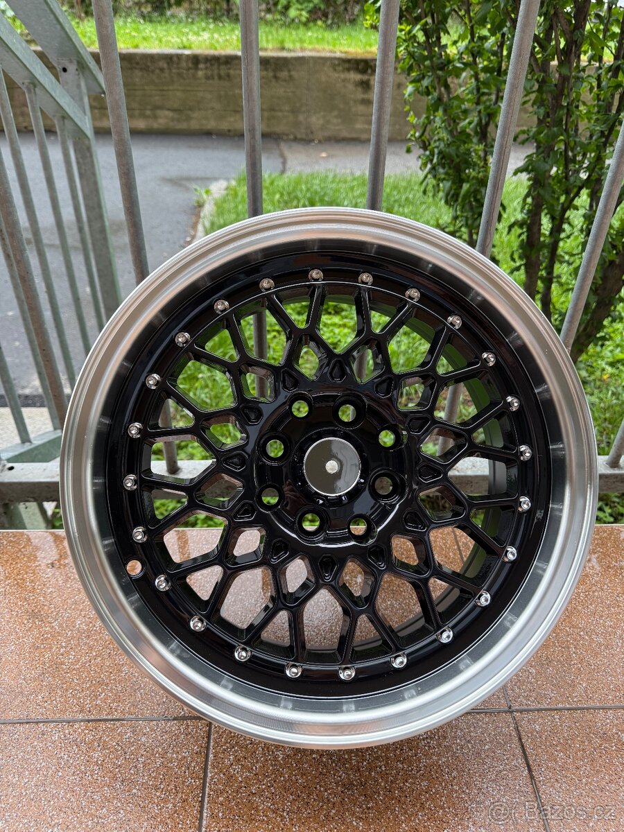 NOVÁ NEROZBALENÁ ALU SADA 4x100/4x114,3 R15 - 2