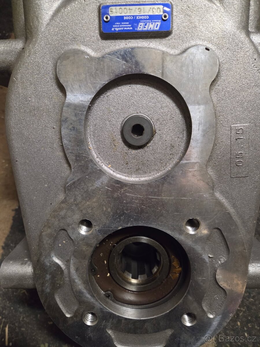 Převodovka k hydraulickému čerpadlu - 2