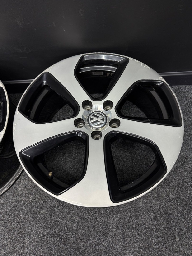 Alu VW GOLF GTI 5x112 18” - 2