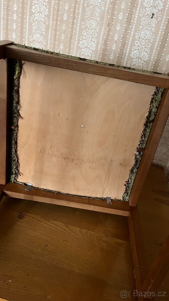 Dřevěná židle - 2