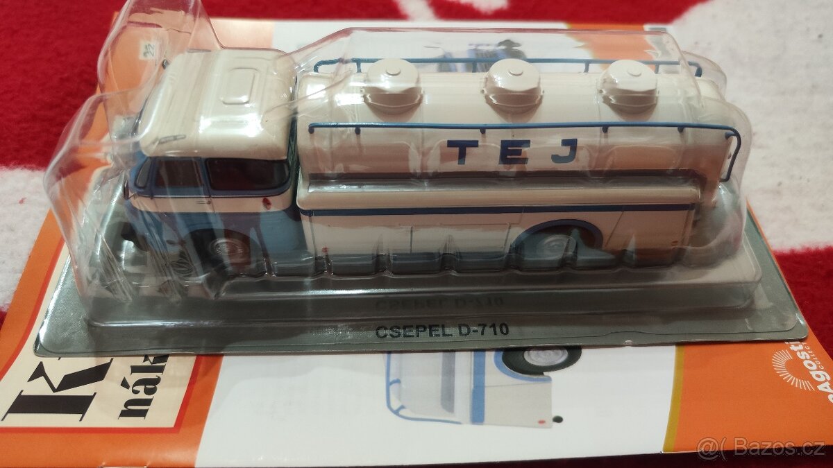 Csepel D-710 1:43 DeA model - 2